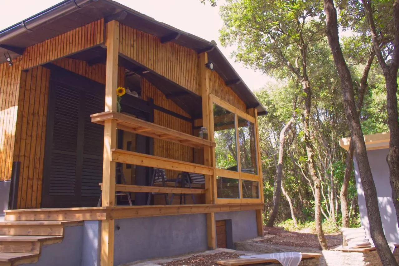 Soul Retreat Beach House Peruški بيت للعطل